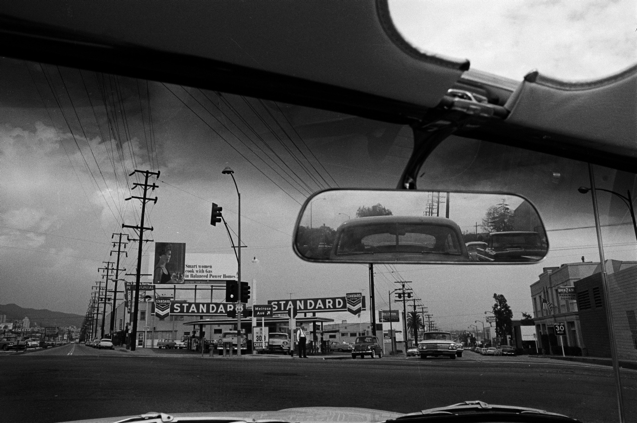 2011 The Dennis Hopper Trust. Caption (en): Double Standard, 1961