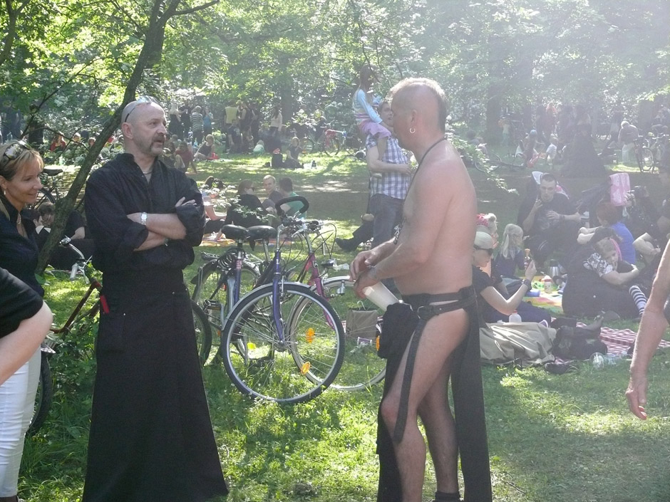 Wave-Gotik-Treffen 2013 - das schwarzbunte Publikum