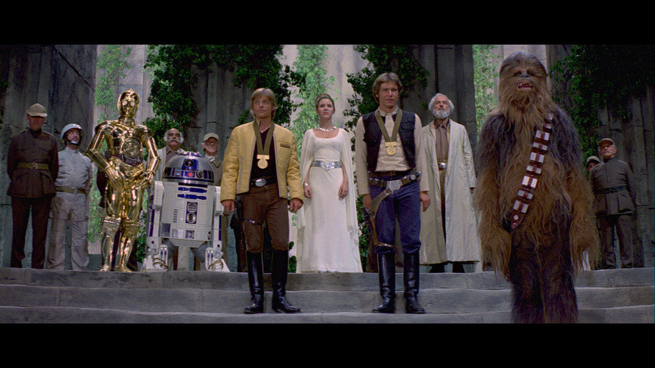 Zurück auf Yavin werden unsere tapferen Helden mit Auszeichnungen geehrt. Für eine kurze Zeit herrscht wieder Frieden in der Galaxis.