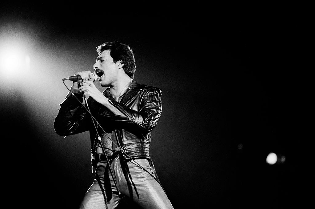 Freddie Mercury bei einem Konzert in Illinois im Jahr 1980