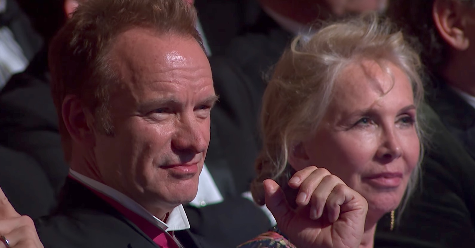 Ihm gefiel anscheinend nicht, was er da sah und hörte: Sting mit seiner Frau Trudie Styler beim Polar Music Prize 2017