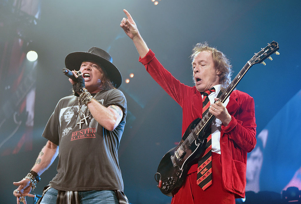 For those about to rock: Axl Rose und Angus Young, hier im September 2016 live im New Yorker Madison Square Garden
