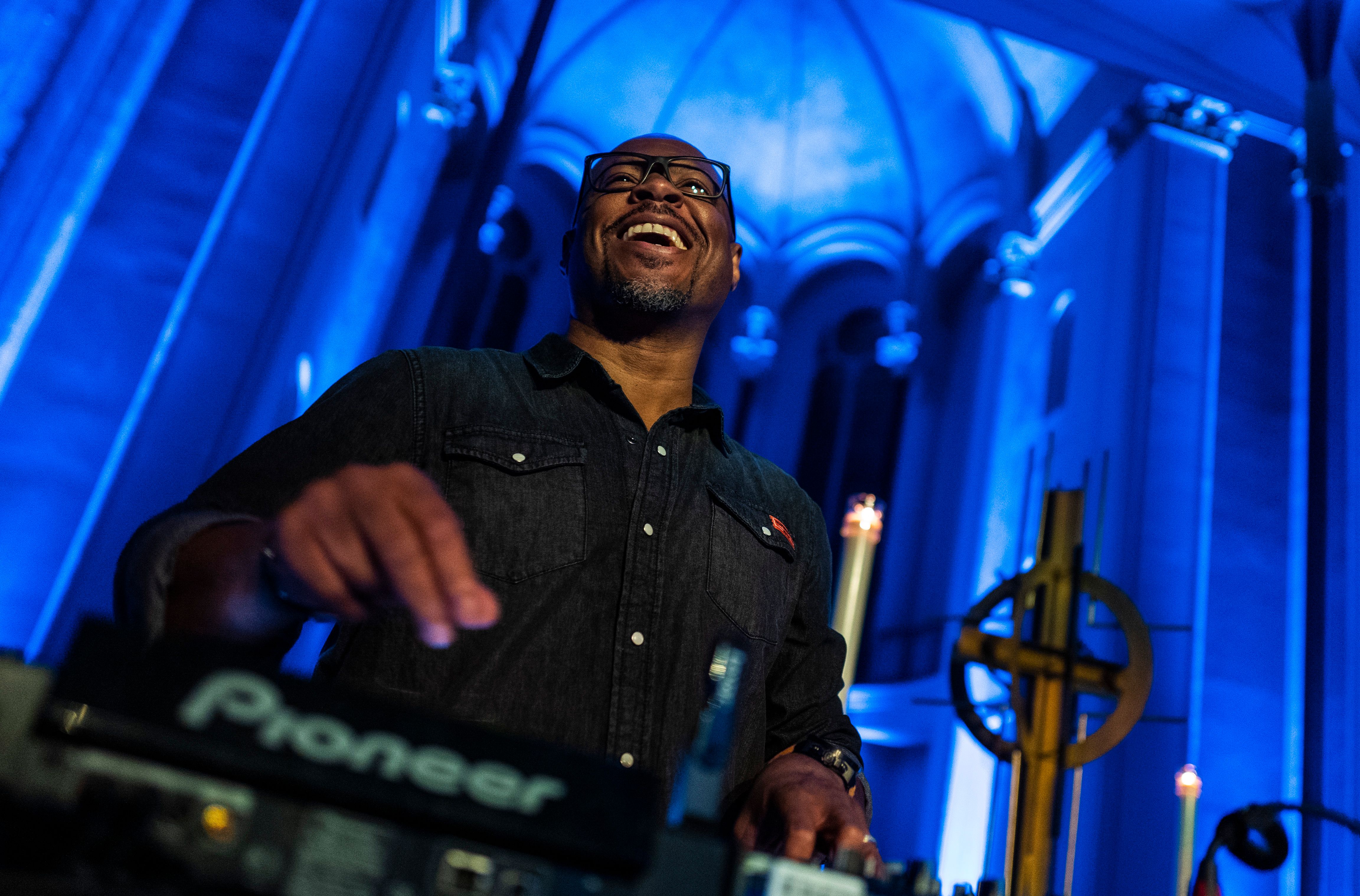 Der Produzent, DJ und Pastor Robert Hood in der St.-Thomas-Kirche in Berlin am 9. November 2018