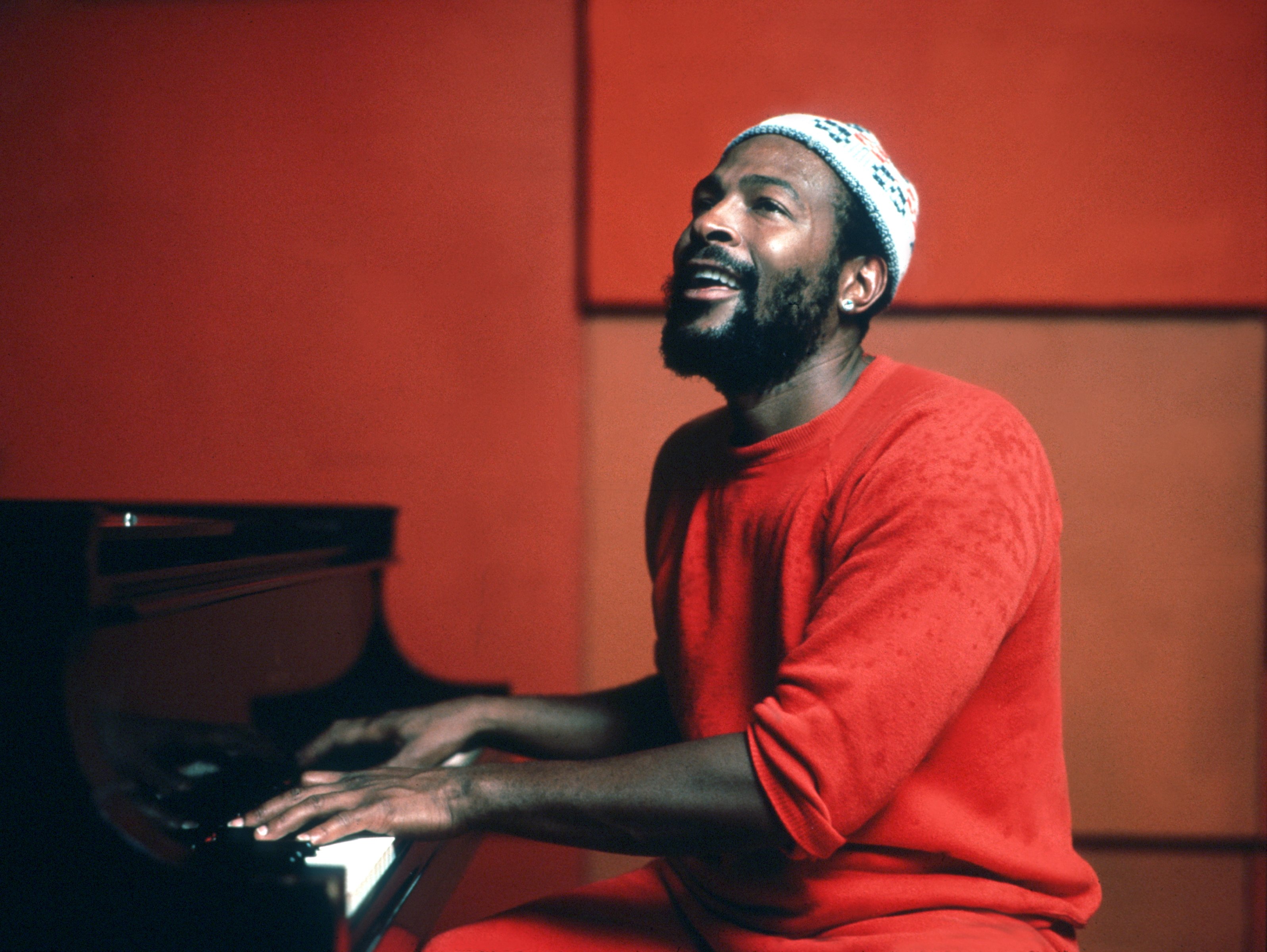 Ca. 1974: Marvin Gaye spielt Piano und komponiert neue Songs