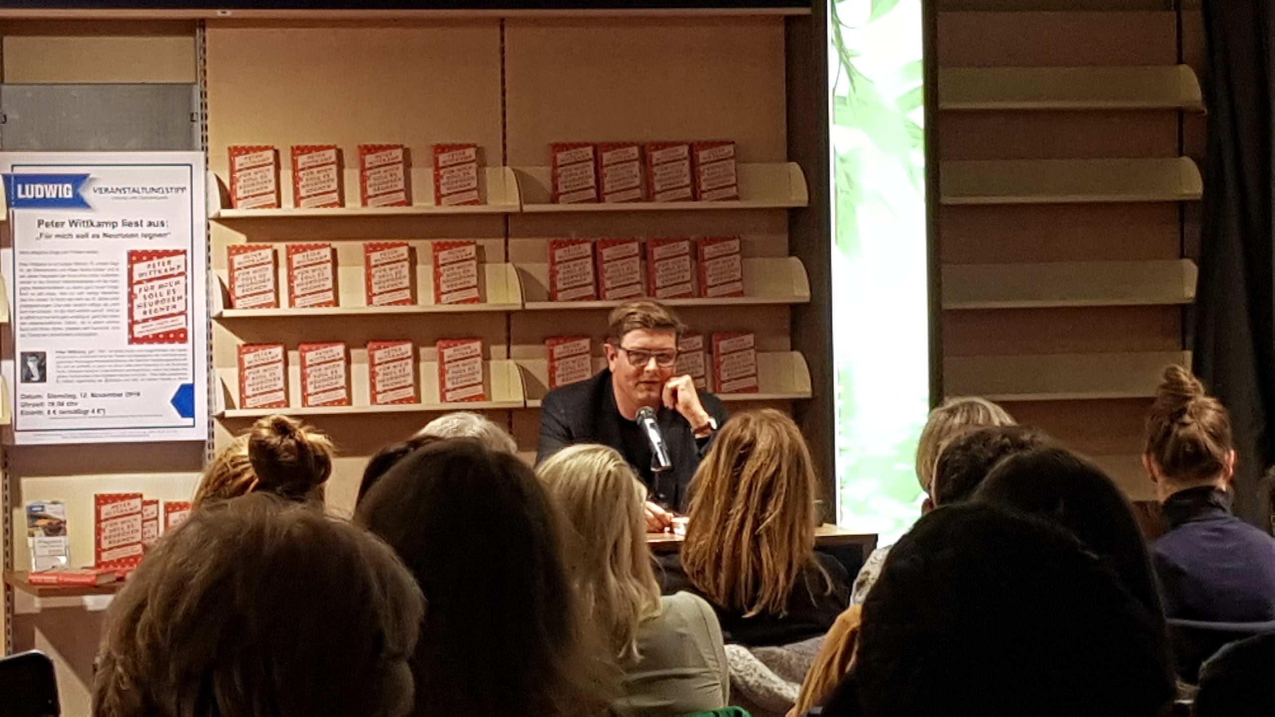 Peter Wittkamp liest in Köln aus seinem neuen Buch. Linus Volkmann war im Publikum. Peters Mama auch.