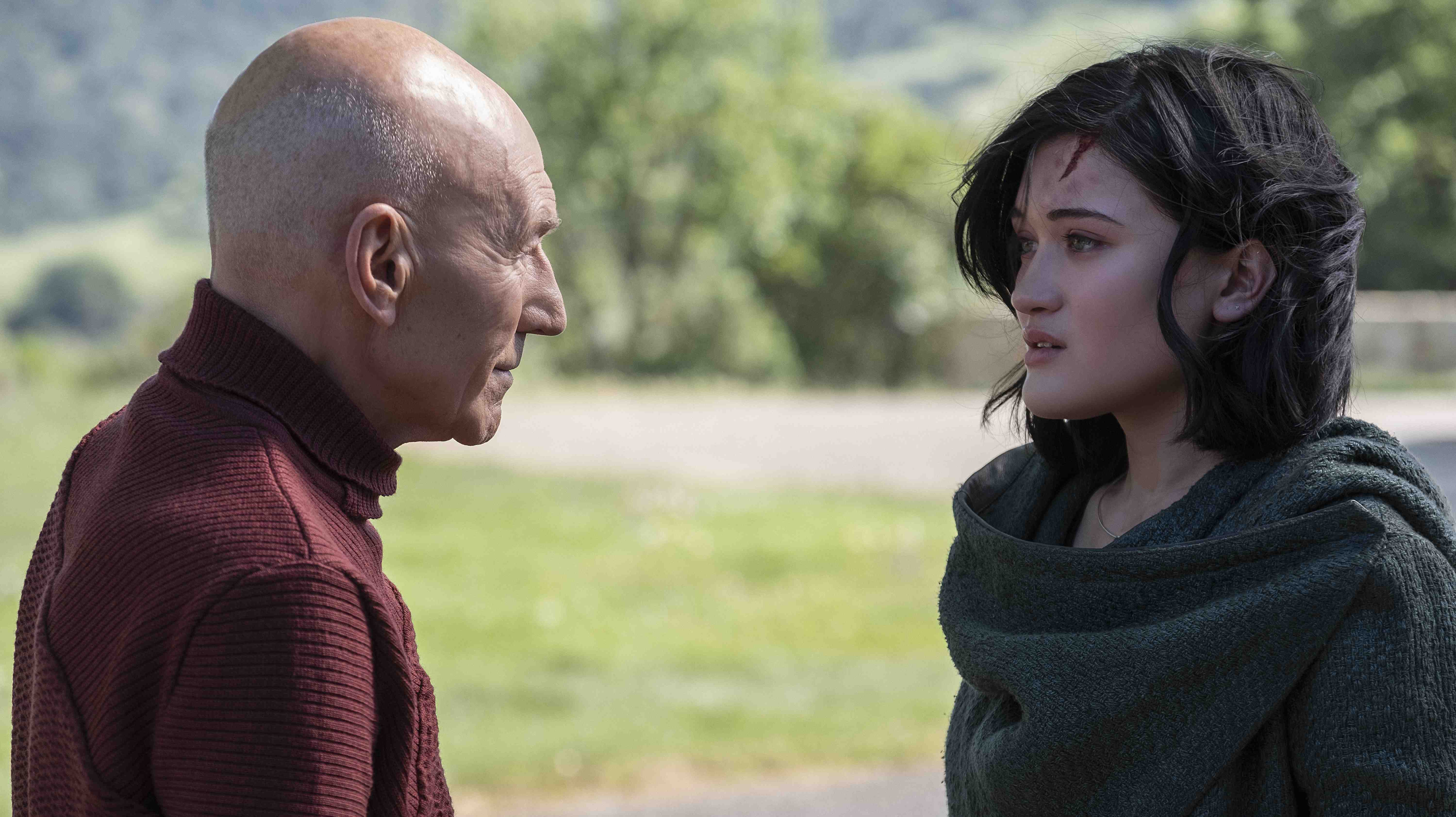 Patrick Stewart als Jean-Luc Picard und Isa Briones als Dahj in "Star Trek: Picard"