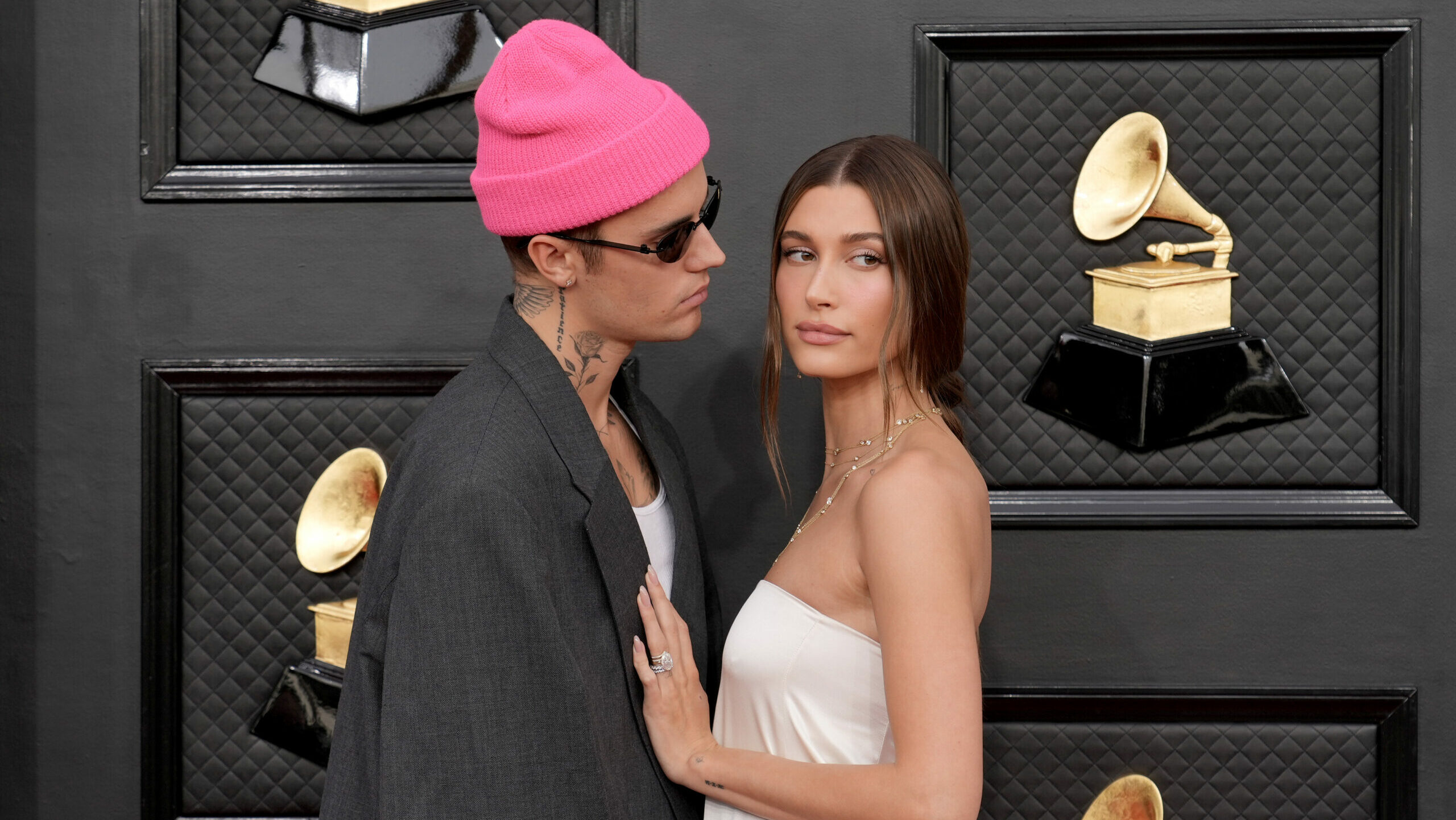 Justin Bieber und Hailey Bieber besuchen die 64th Annual GRAMMY Awards in der MGM Grand Garden Arena am 03. April 2022 in Las Vegas