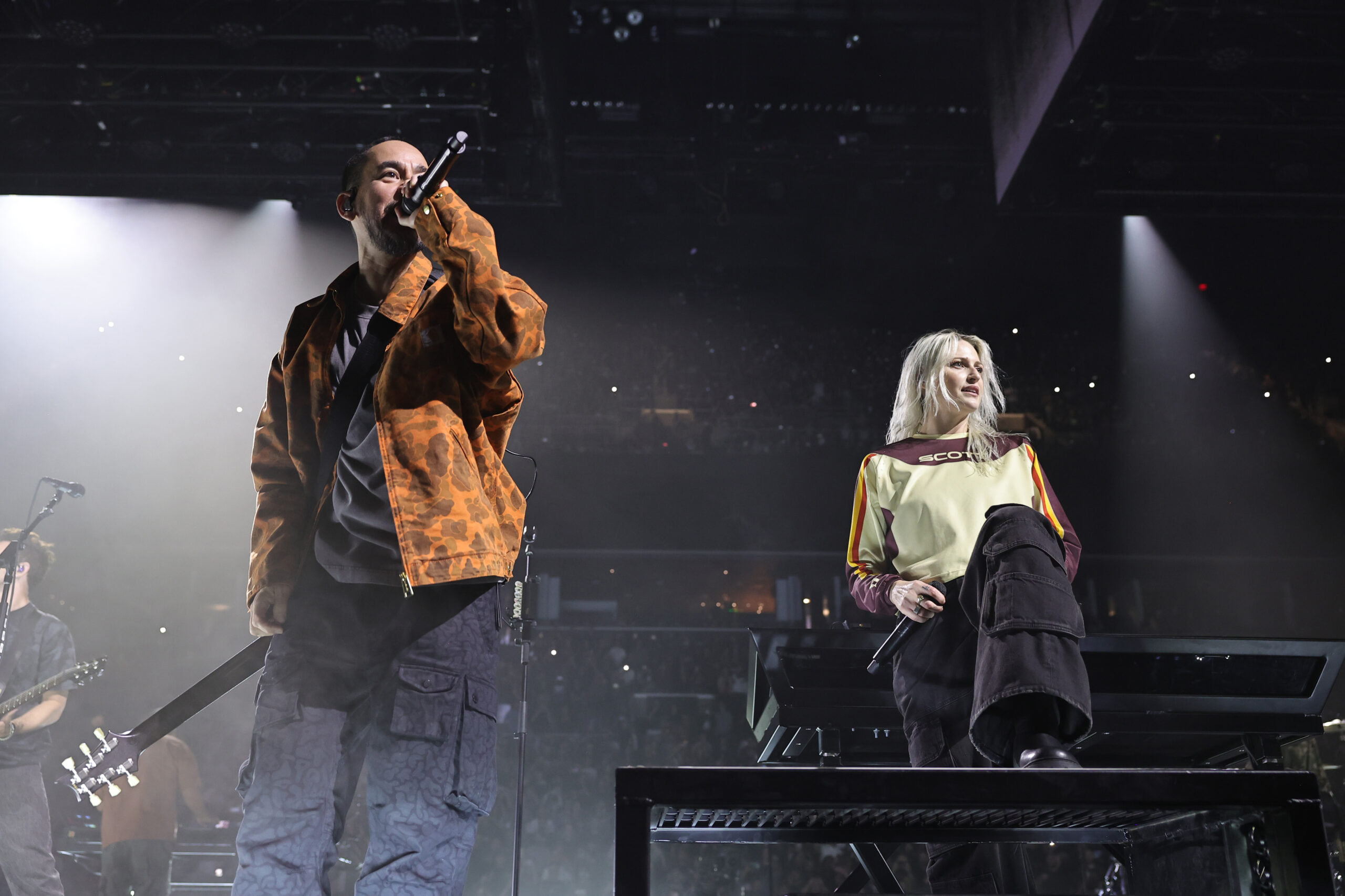 Mike Shinoda und Emily Armstrong beim Auftritt von Linkin Park im Barclays Center in New York City am 16. September 2024