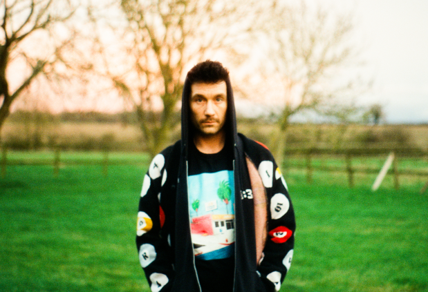 Dan Smith von Bastille im Videointerview