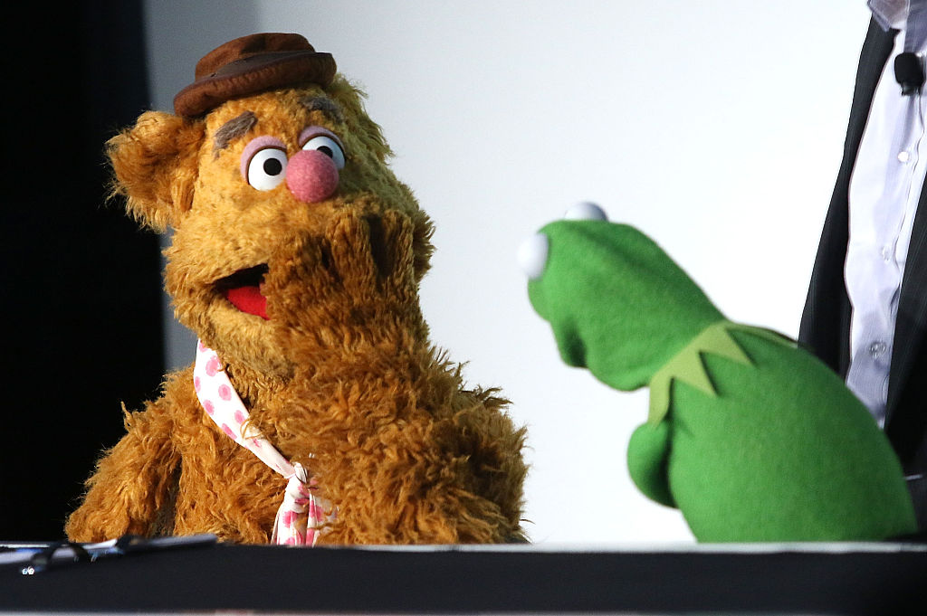 Fozzie Bear und Kermit the Frog attend Morning With The Muppets, 2016, New York City