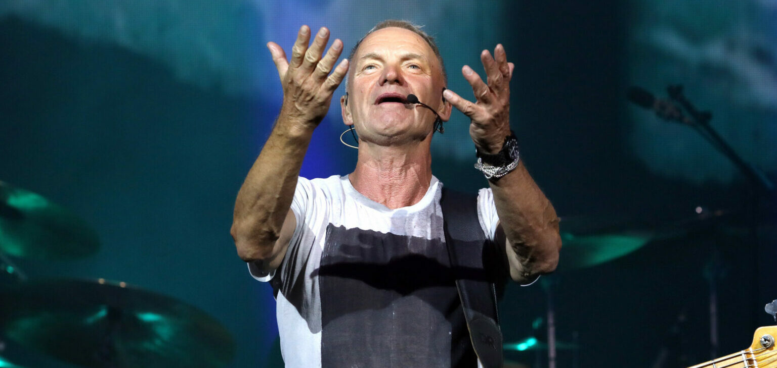 Sting bei seinem Auftritt mit Sting 3.0 in der Massey Hall in Toronto 2024